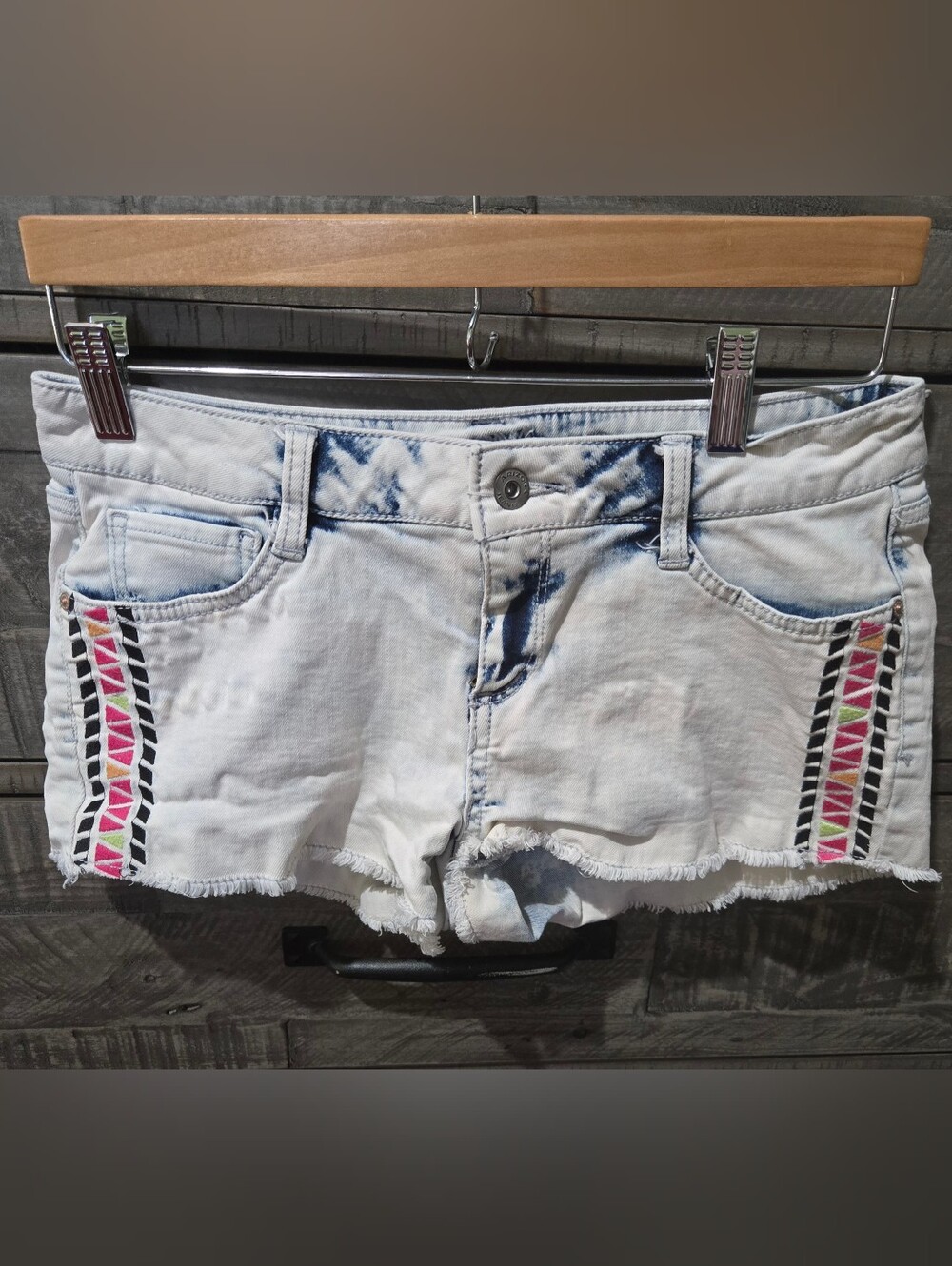 Arizona Jeans White Blue Tie Dye Denim Shorts Embroidered Size 7
